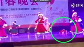 大陸,女童,舞台,微博,影片,累,睡著,爆笑
https://www.youtube.com/watch?v=yKAPvnKrtiM