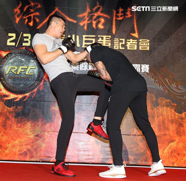 林又立、劉宇柔任RFC首屆綜合格鬥錦標賽大使。（記者邱榮吉/攝影）