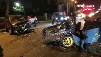 疑跨雙黃線超車　2車對撞釀1死4傷