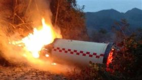 中國大陸,火箭,爆炸,長征三號,助推器／翻攝Andrew Jones‏推特