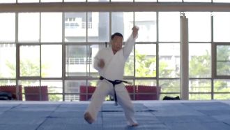 陳歐珀拍片搶選票　網虧「肚子太大」