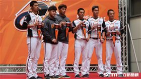 統一獅球迷會。（圖／記者王怡翔攝）