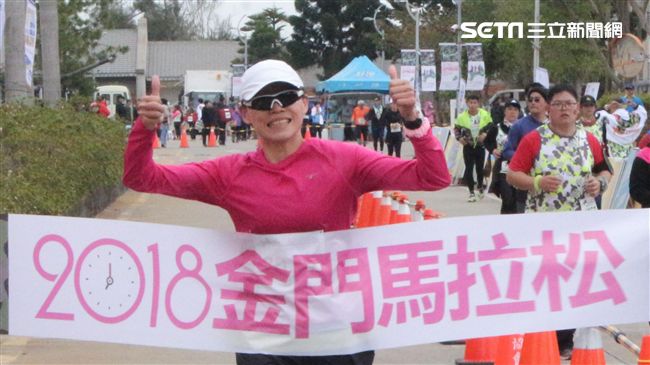 兼顧家庭與工作　46歲職婦感動封后