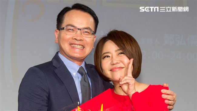 鄭弘儀霸氣回歸！首集嘉賓竟是「他」