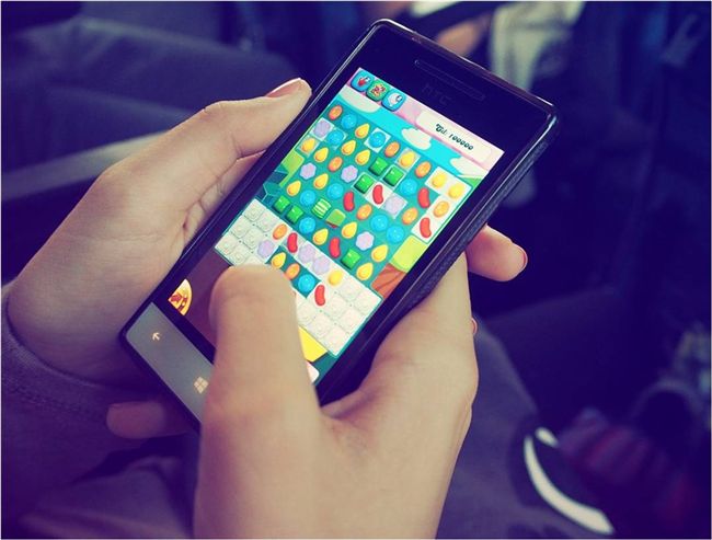 「Candy Crush」是一款老少咸宜的手機遊戲。（圖／Pixibay）