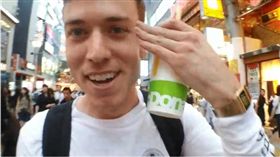 比台女更EZ？洋男開直播　櫻花妹竟狂喊：Fuck me
圖／翻攝自JakenbakeLIVE Twitch
https://www.twitch.tv/videos/167615807