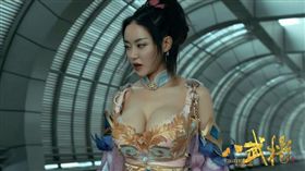 潘春春，八武將，巨乳（翻攝自潘春春微博）