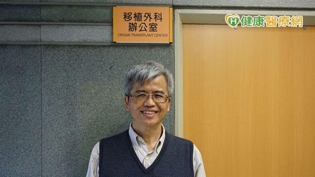 肝癌父靠載藥栓塞術縮腫瘤　移植成功
