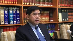 制裁北韓 外交部：台美密切溝通外交部北美司長陳立國16日在外交部例行新聞說明會表示，自民國105年至今，美方與外交部針對制裁北韓相關議題共聯繫27次。中央社記者侯姿瑩攝 107年1月16日