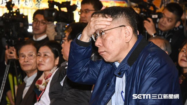 離職情誼斷？簡余晏訴委屈柯不領情