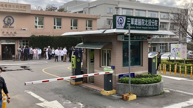 可惡！酒醉男放火燒醫院　還淡定欣賞