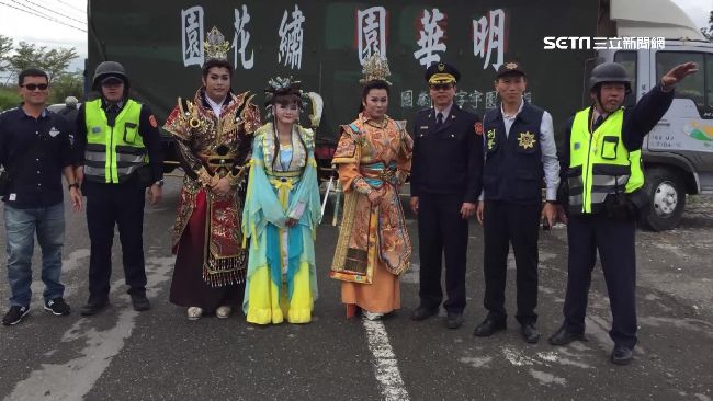 潮州防搶演習超有哏　明華園助陣抓匪