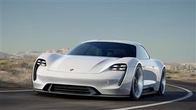使用J1底盤的Porsche Mission E。（圖／翻攝Porsche網站）