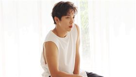 ▲CNBLUE隊長鄭容和。（圖／翻攝自CNBLUE臉書）