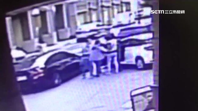 租車遇恐怖車行　暴力押人電擊逼還錢
