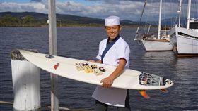 日本,壽司,師傅,Masaaki Koyama(圖/臉書 https://www.facebook.com/pg/Masaakis-Sushi-Geeveston-133400560012836/photos/?ref=page_internal)