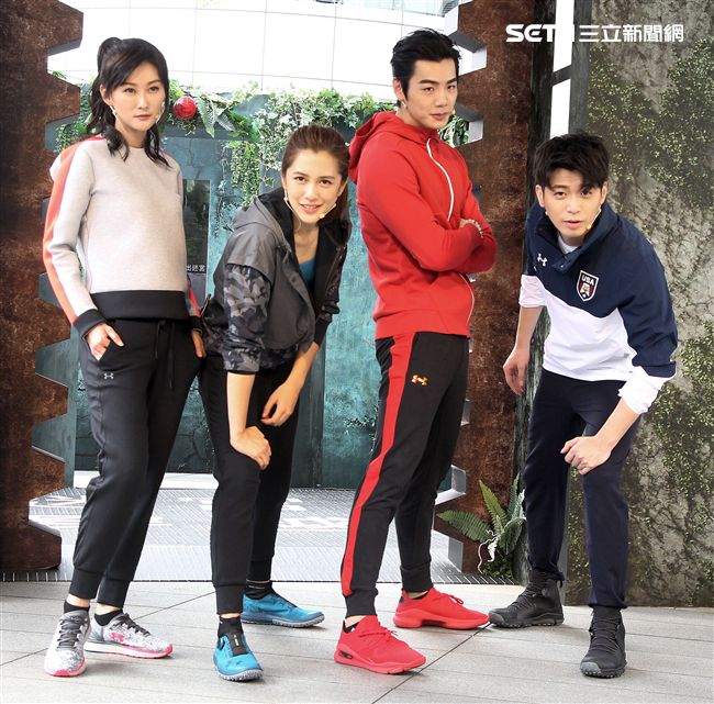 陳珮騏、劉奕兒、禾浩辰、侯彥西霸氣現身「移動迷宮：死亡解藥」，和粉絲一同闖關。（記者邱榮吉/攝影）