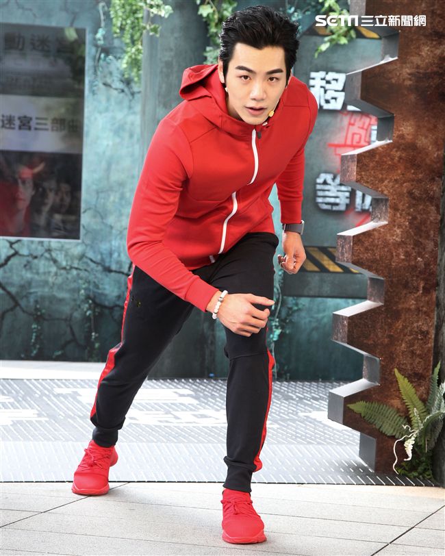 陳珮騏、劉奕兒、禾浩辰、侯彥西霸氣現身「移動迷宮：死亡解藥」，和粉絲一同闖關。（記者邱榮吉/攝影）