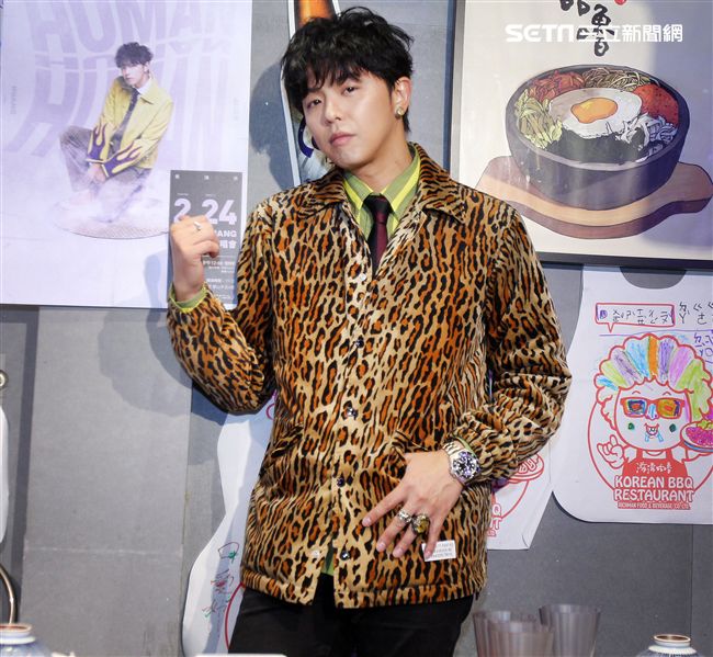 黃鴻升（小鬼）新專輯「HUMAN」發片，出道15年現身說法16.9公分的奧秘。（記者邱榮吉/攝影）