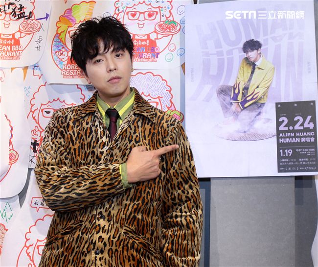 黃鴻升（小鬼）新專輯「HUMAN」發片，出道15年現身說法16.9公分的奧秘。（記者邱榮吉/攝影）
