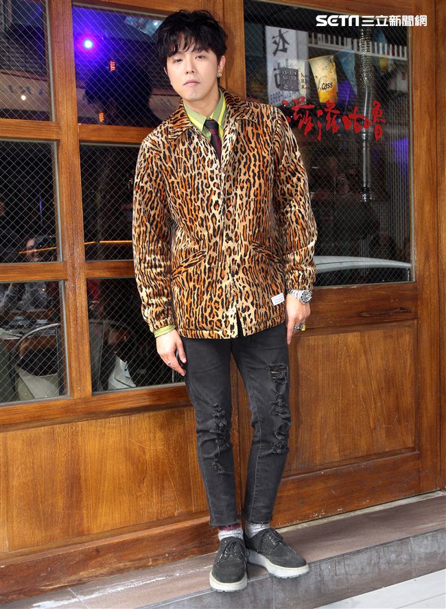 黃鴻升（小鬼）新專輯「HUMAN」發片，出道15年現身說法16.9公分的奧秘。（記者邱榮吉/攝影）