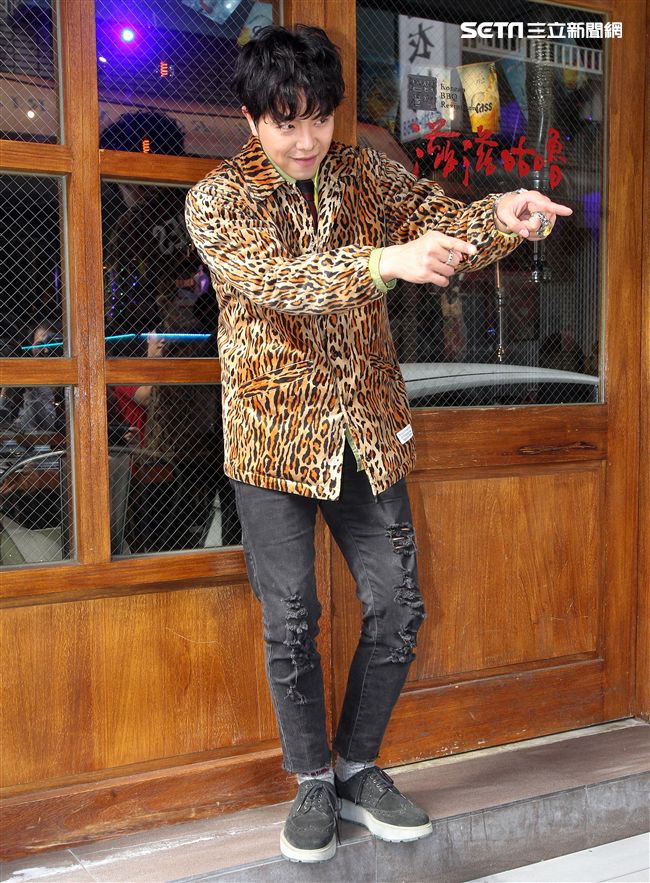 黃鴻升（小鬼）新專輯「HUMAN」發片，出道15年現身說法16.9公分的奧秘。（記者邱榮吉/攝影）