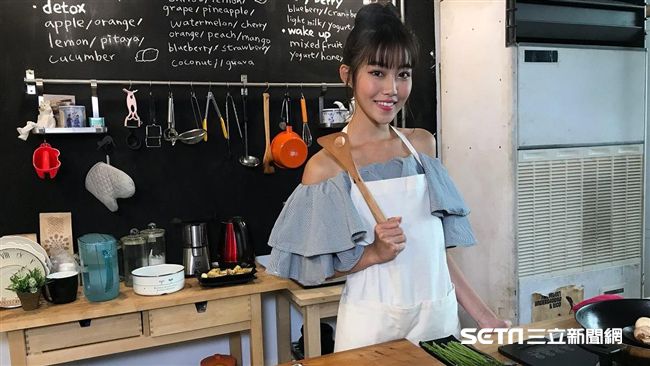 貴婦超市免費線上廚房　正妹教做料理