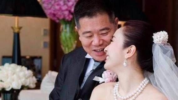 嫁給殘疾富商尪9年了！女神甜蜜放閃