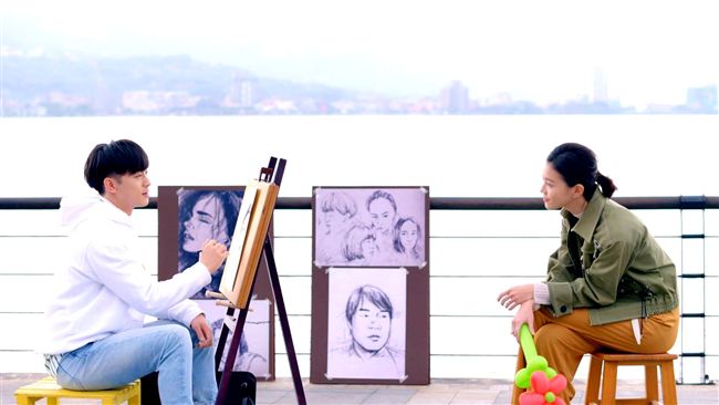 小樂狂放電！鍾瑶坦言：很難不被電暈