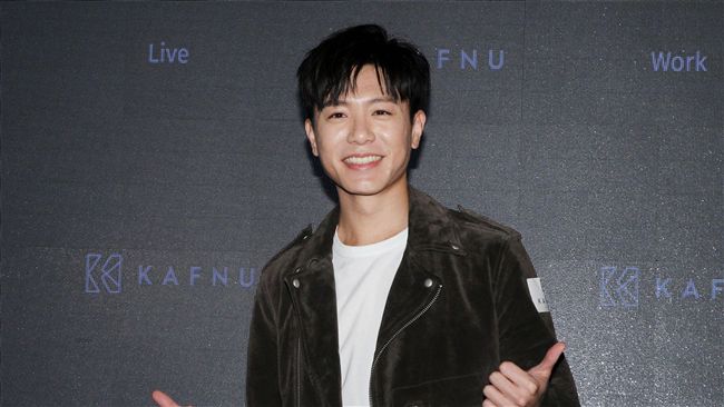 韋禮安照X光！糗被認出慘遭「扒褲」
