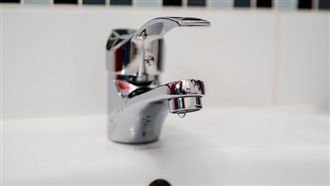 想煮開水喝？專家建議：晚上比較好！