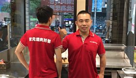 台北,愛心餐,狀元燒肉刈包,劉文中,翻攝自臉書「狀元燒肉刈包(松山店)」社團