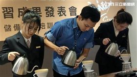 中華大學,劉維琪,金鑛咖啡,儲備店長,培訓,校園,畢業,薪資