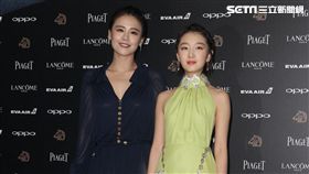 金馬54／紅毯／頒獎嘉賓周冬雨、馬思純。（圖／記者邱榮吉攝影）