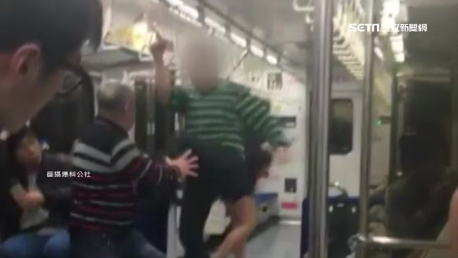 醉男大鬧列車！正義伯出手教訓網讚帥
