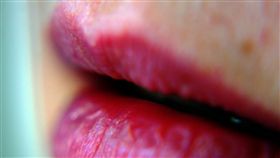 唇色,嘴唇
https://www.flickr.com/photos/62337512@N00/3197812518/in/photolist-5SzCfA-nN7CMk-4kbfeJ-6TsdS1-aJXLZe-8CgvvF-bAAvxq-cv1Ezd-4uLbBo-6d74rw-7PoXHd-5KAwW-6b1mDj-q3GF7M-74gZag-5pwejY-7B9VoF-5a4kfJ-ie