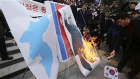 北韓,金正恩,焚燒,照片,玄松月,首爾車站,牡丹峰樂團,燒毀
（圖／美聯社／達志影像）