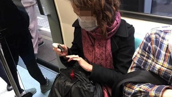 她搭捷運做這件事　網譙：味道很重