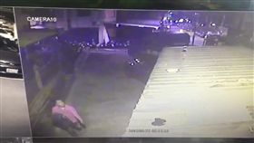 新北市,新莊,中華路二段,竊案,珠寶,鐵門,竊嫌,慣竊，翻攝畫面，警方提供