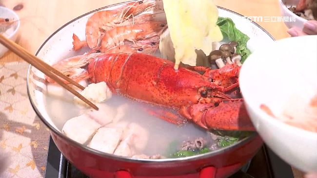 龍蝦+牛肉雙主菜　圍爐痛風鍋必吃！