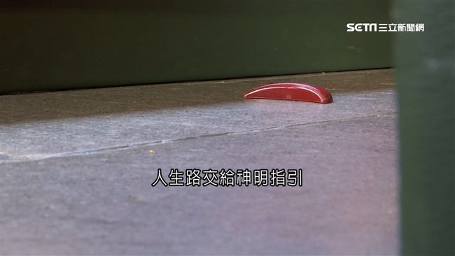近5成人想跳槽都求神　拜拜撇步公開