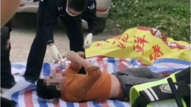 多人聚賭遭警方突襲　賭客跳魚塘溺斃