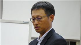 潘健成：群聯有危機必有轉機　盼股東有信心群聯財報事件，台灣高等法院檢察署認為，群聯董事長潘健成等人不起訴與緩起訴部分，因偵查不完備，發回續查。潘健成21日出面表示，群聯創立以來每逢危機必有大轉機，希望股東對群聯能有信心。中央社記者張建中攝　106年11月21日