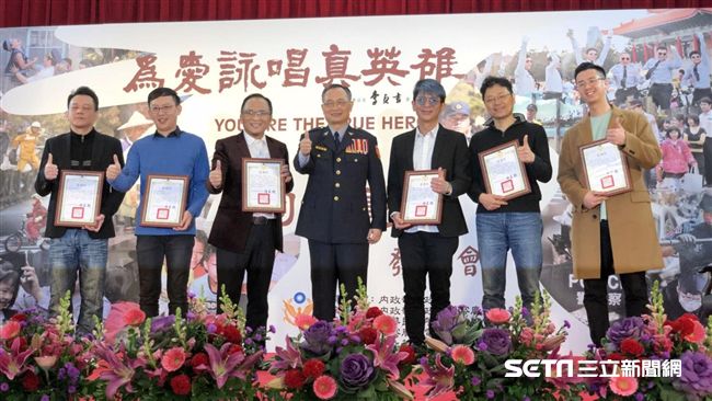 為愛詠唱「真英雄」　音樂界為警讚聲