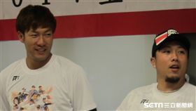 ▲軟銀鷹選手柳田悠岐（左）與李杜軒交情好。（圖／記者蕭保祥攝）