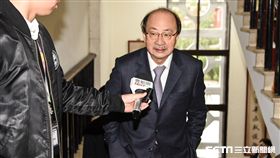 立法院臨時會開議審查勞基法修正草案，民進黨團總召柯建銘出席黨團協商。 圖／記者林敬旻攝