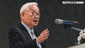 台積電董事長張忠謀召開台積電法人說明會。 圖／記者林敬旻攝