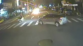 雷霆機車燒成廢鐵　母氣炸畫面曝光