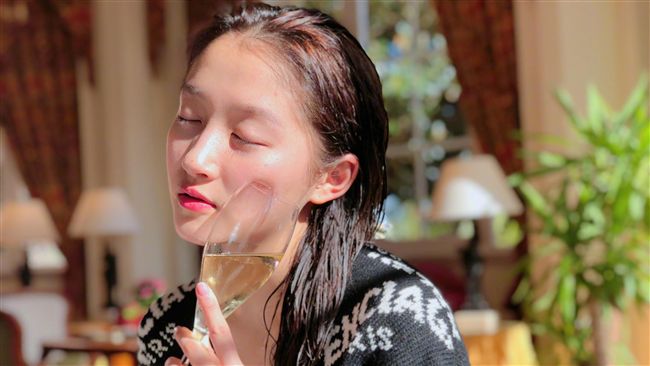 被笑像大媽！關曉彤素顏連擊嗆酸民