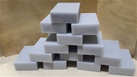 科技泡棉去污秘密　博士教你怎麼用,科技泡棉（圖／翻攝自臉書）
https://www.facebook.com/photo.php?fbid=763848203749439&set=p.763848203749439&type=1&opaqueCursor=Abpc8_90nPeNVIYt9t7mQSODs9d487vGaSj6ZqMf62rI0vREBVbuMw4IYNkGSPSZ5dOxg_i